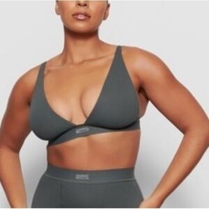 2/$35 NWT Women's Skims Cotton Plunge Bralette-2x